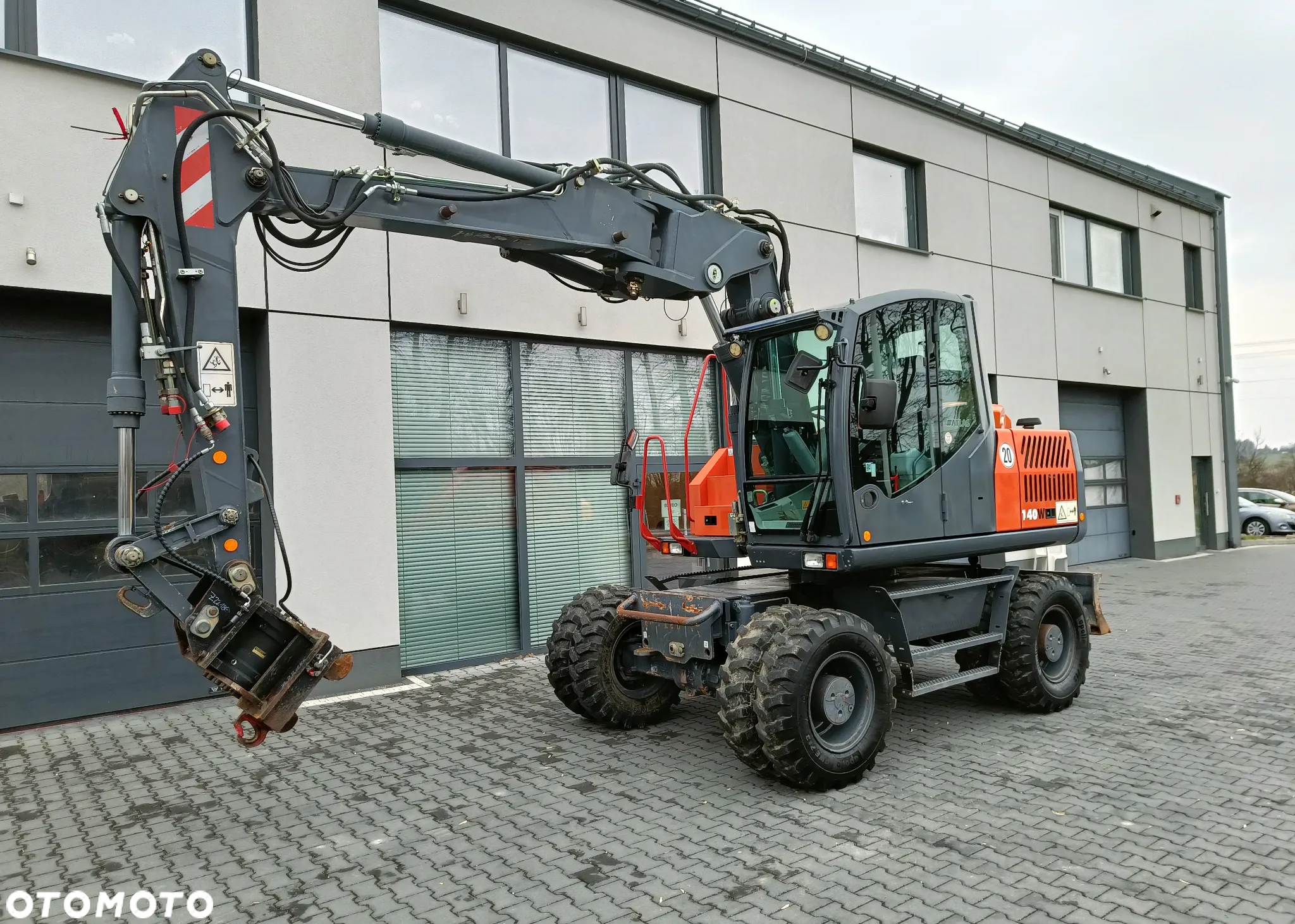 Atlas 140 W - 6