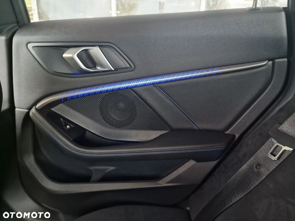 BMW Seria 2 218i M Sport - 10