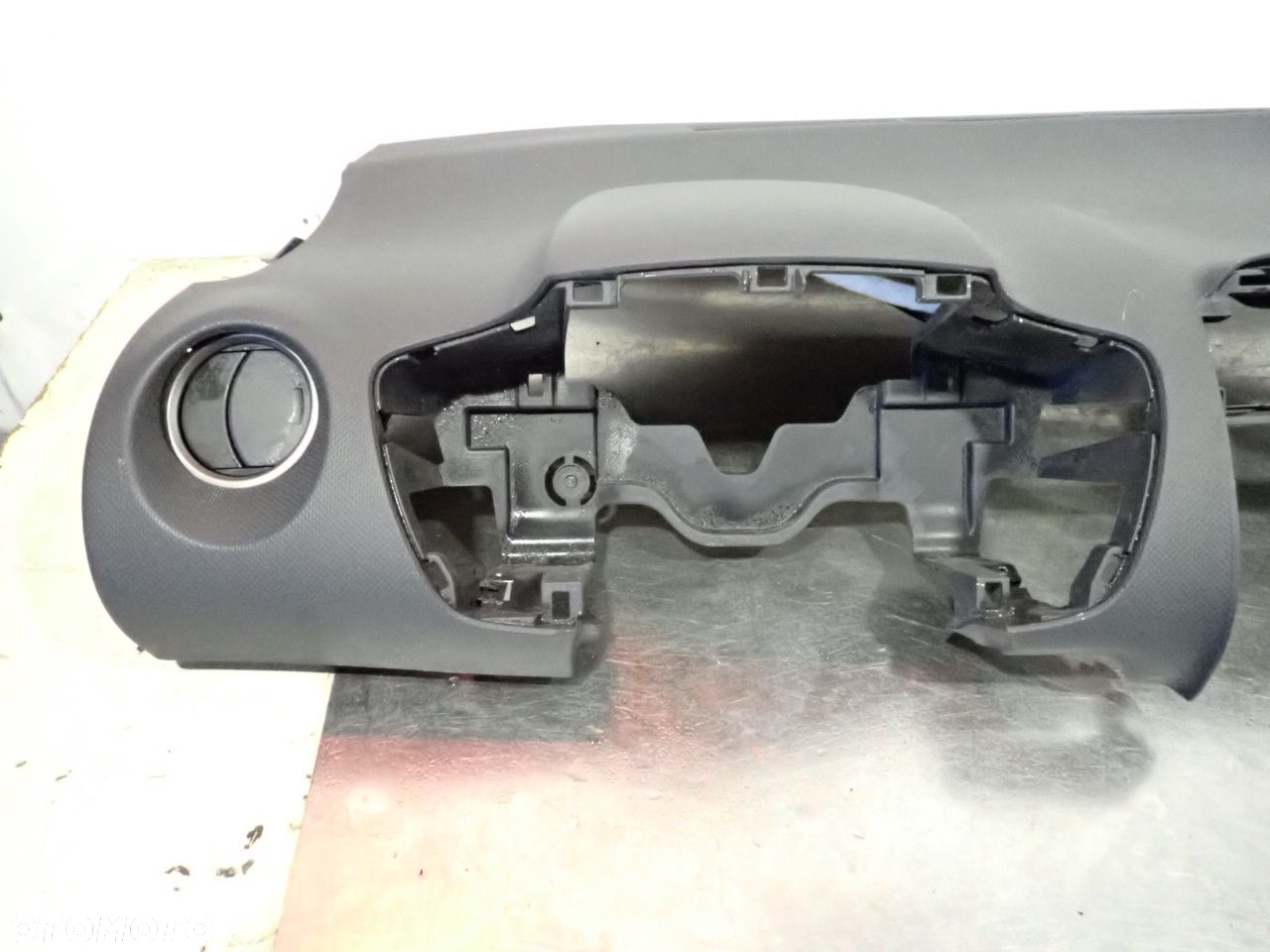 DESKA ROZDZIELCZA TOYOTA URBAN CRUISER 55302-52080 - 3