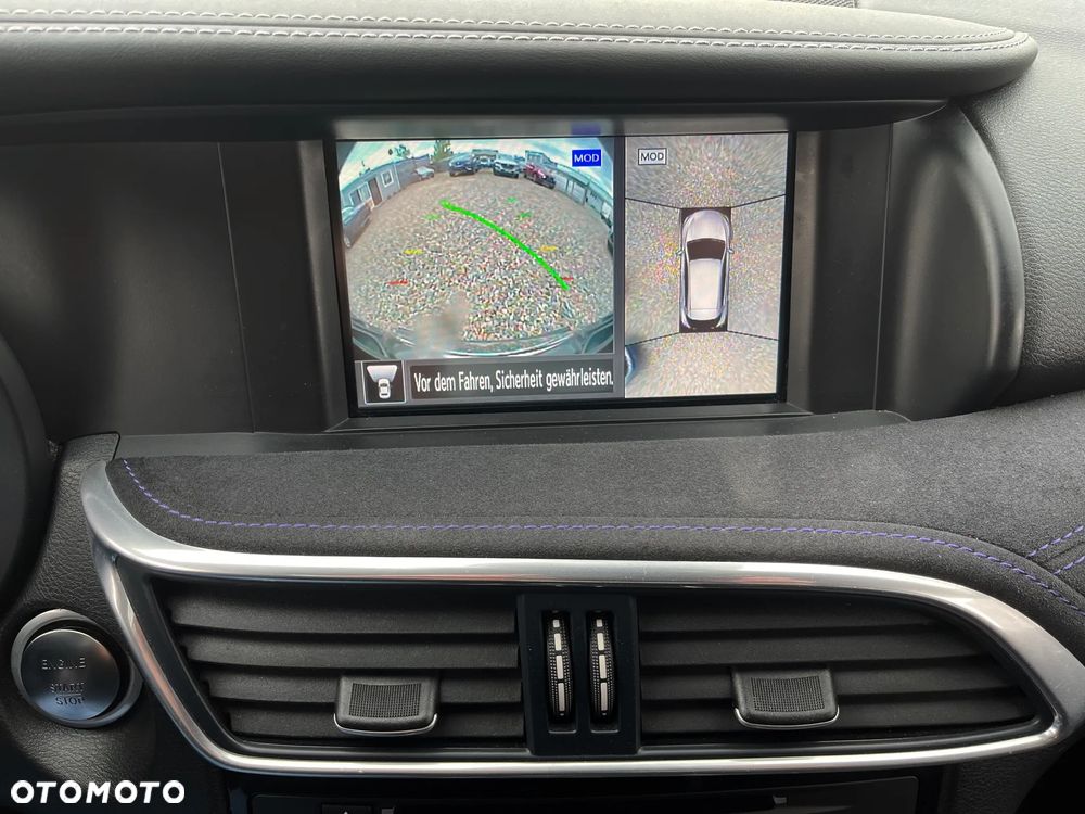 Infiniti Q30 - 28