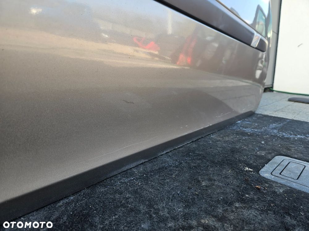 Renault Clio III TEHNK Drzwi Prawy Przód Prawe Przednie - 5