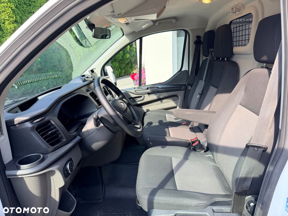 Ford Transit Custom - 25