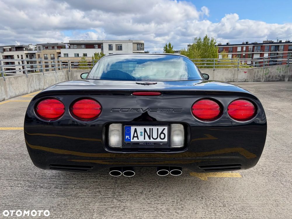 Chevrolet Corvette 5.7 - 9