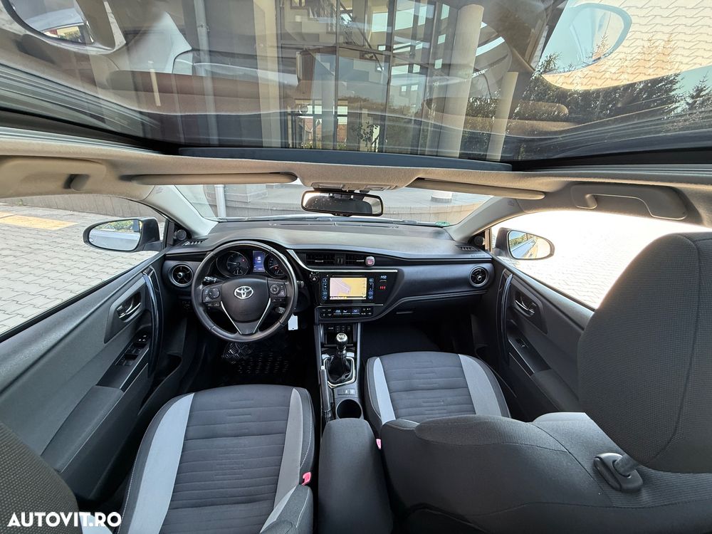 Toyota Auris 1.6 D-4D Edition S+ - 31
