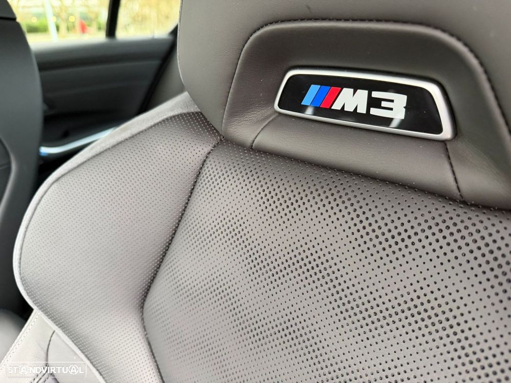 BMW M3 Competition xDrive - 36