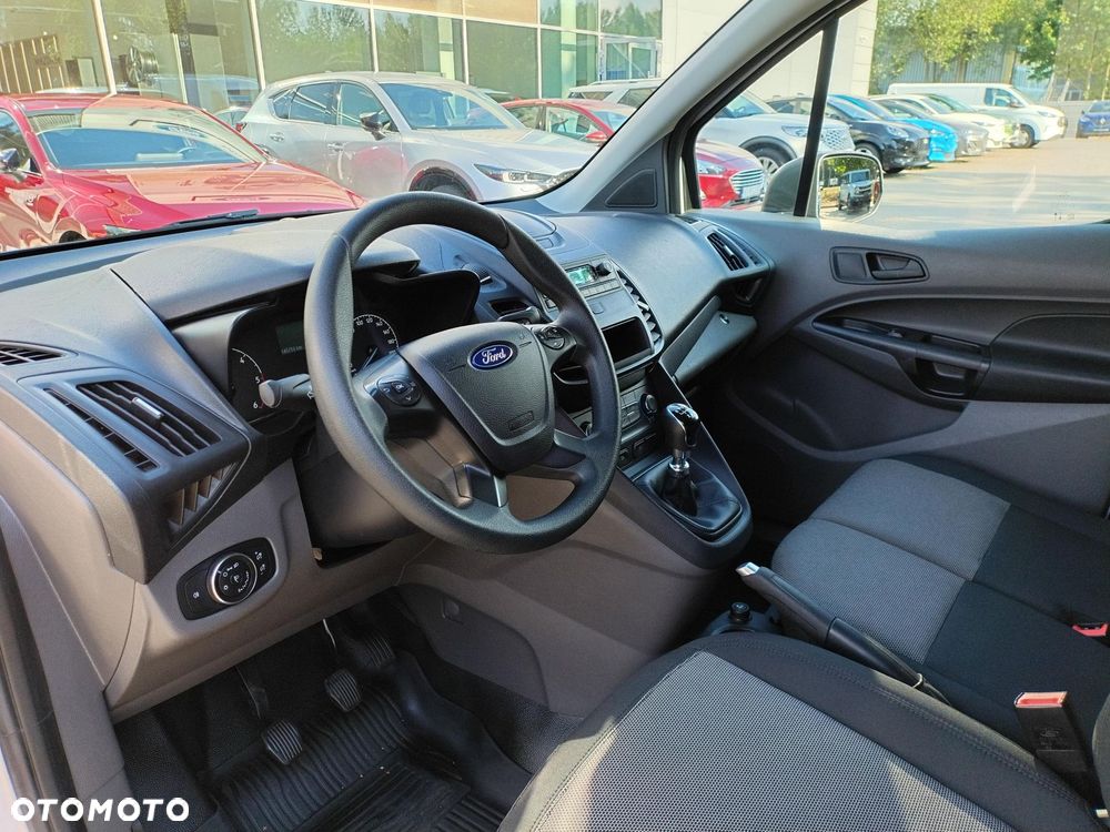 Ford Transit Connect - 14