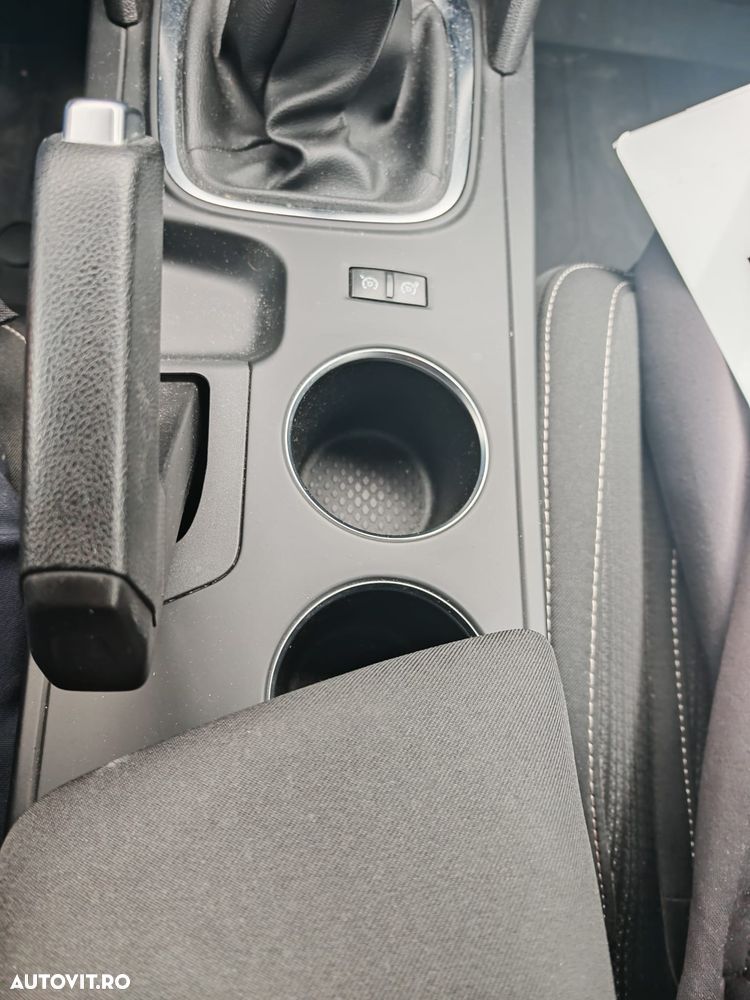 Renault Megane TCe 140 GPF Life - 14