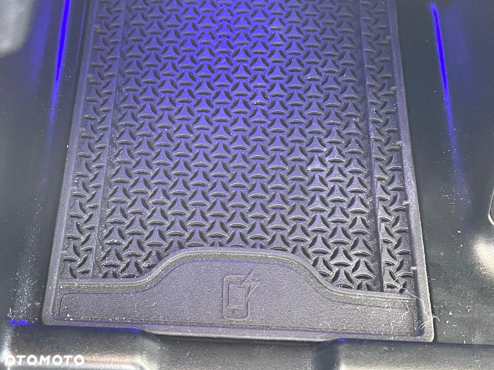 Mercedes-Benz GLC - 18