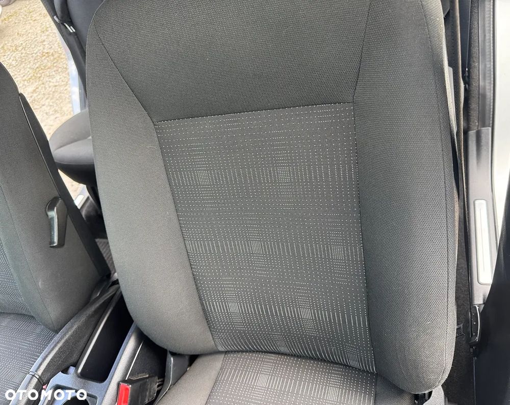 Mercedes-Benz Klasa A 160 BlueEFFICIENCY Elegance - 22