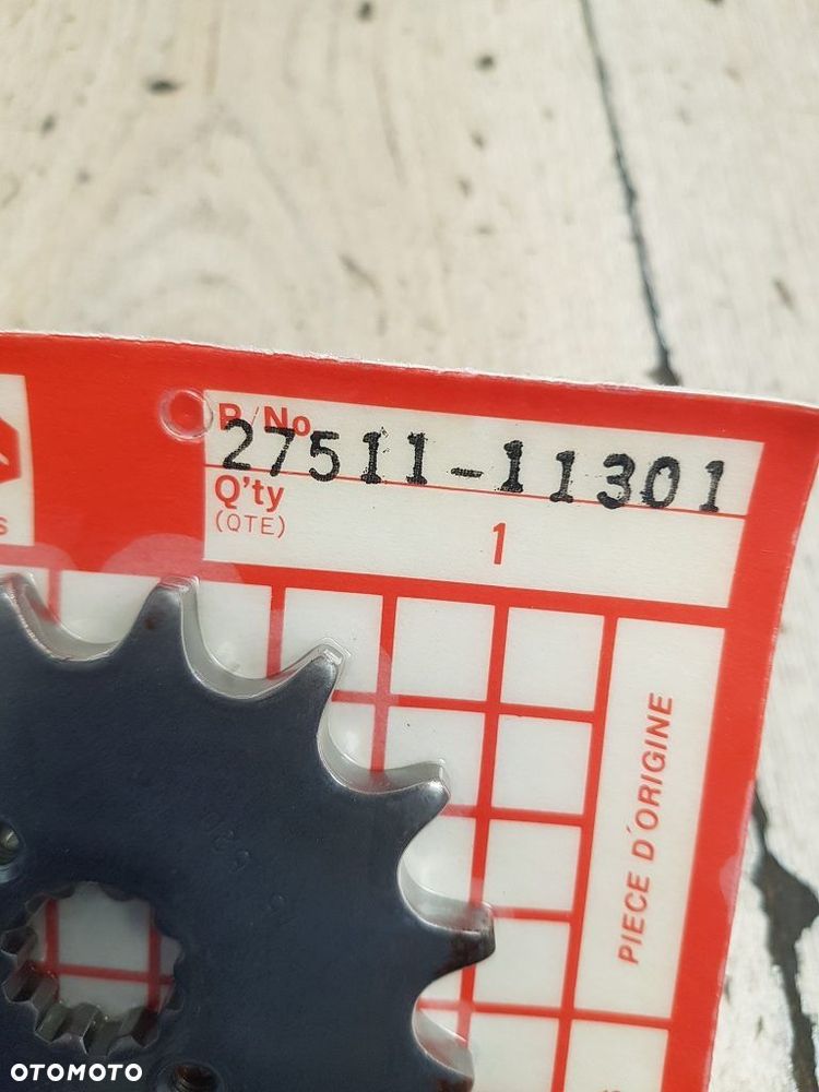 Zębatka przód Suzuki GS250T GS300L  27511-11301 - 3