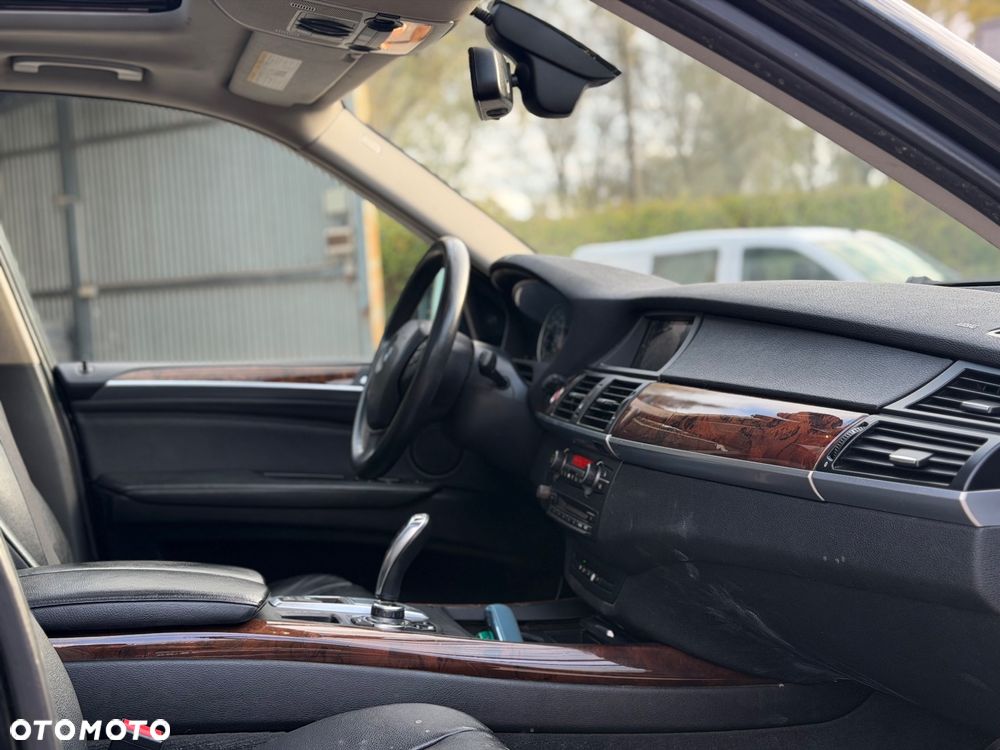 BMW X5 xDrive35i - 18