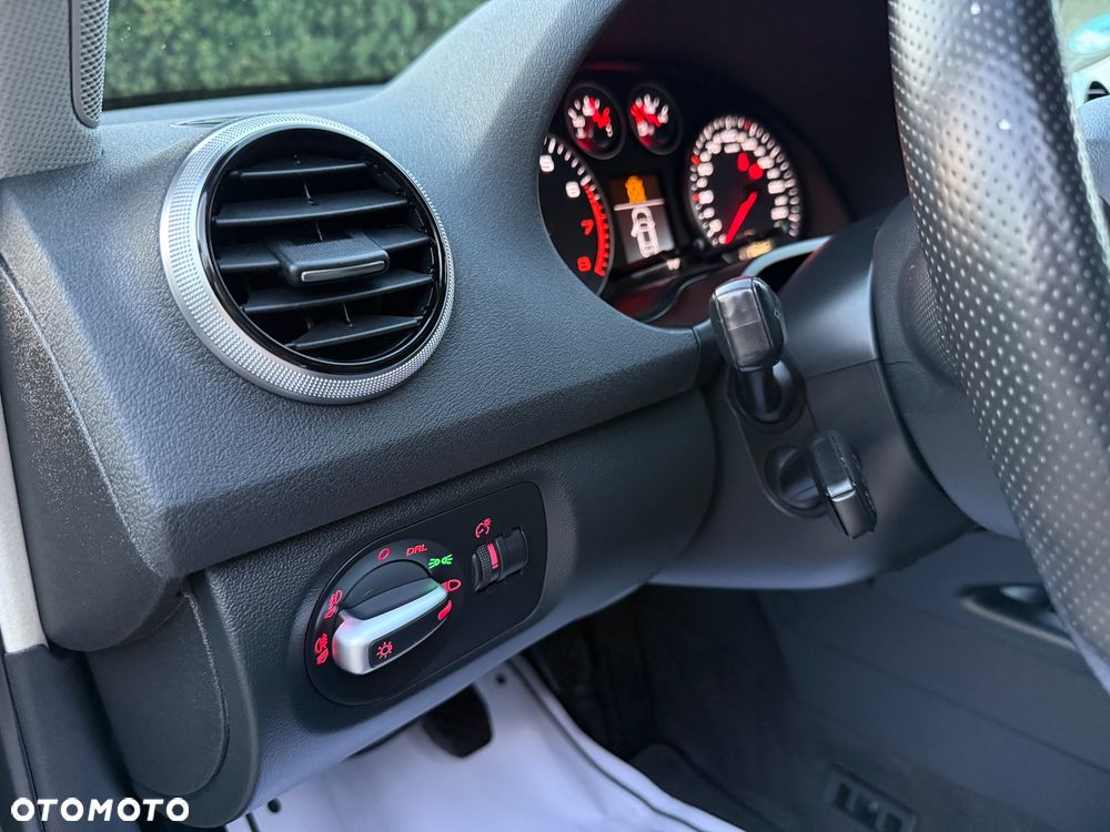 Audi A3 Sportback 1.4 TFSI Ambition - 13