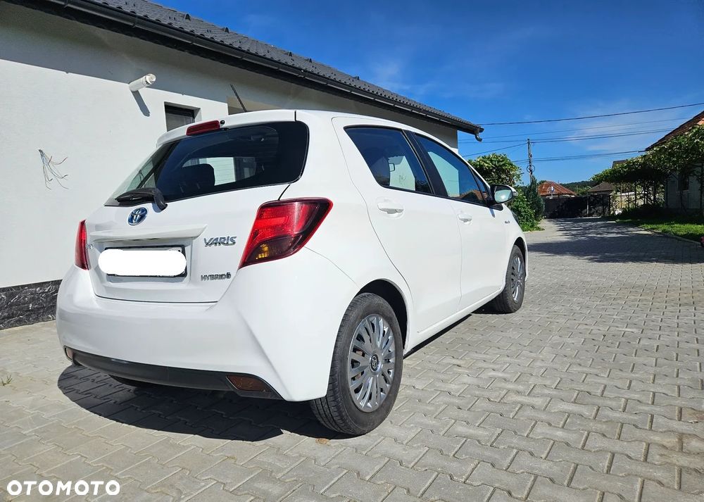 Toyota Yaris Hybrid 100 Active EU6 - 6