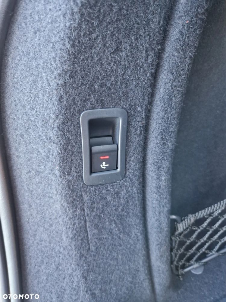 Audi A4 Avant 35 TFSI S tronic design - 18