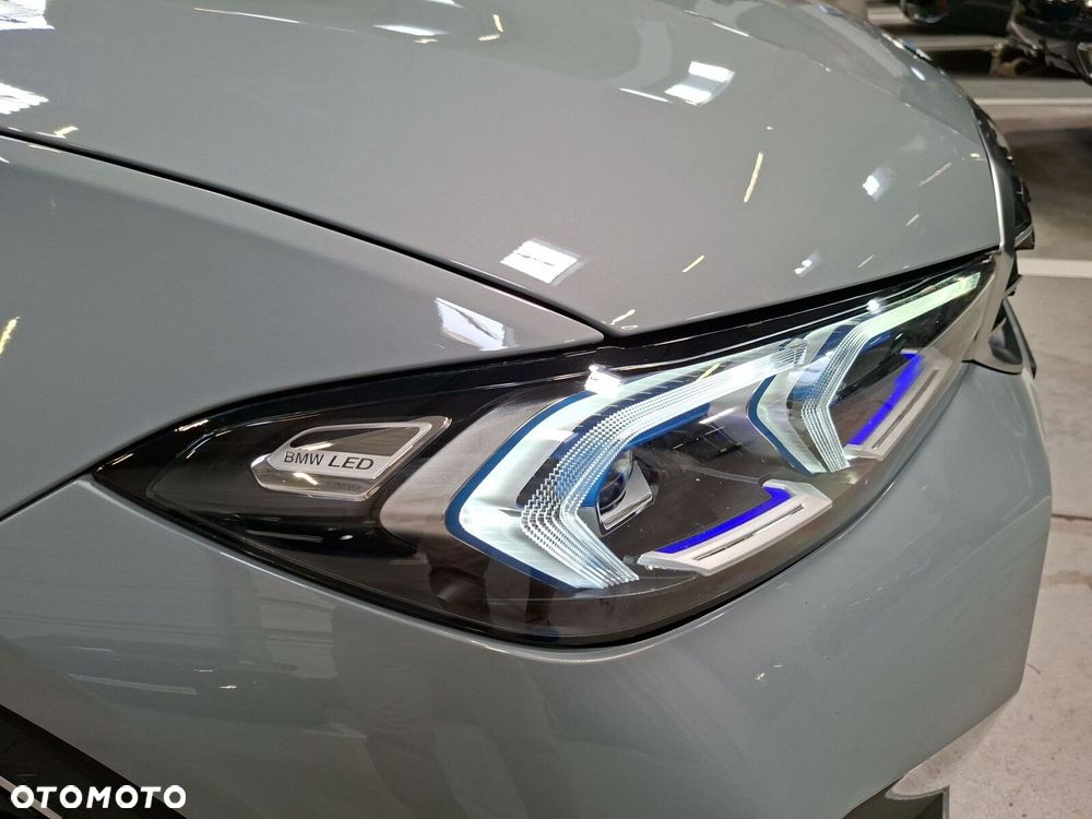 BMW Seria 3 - 22