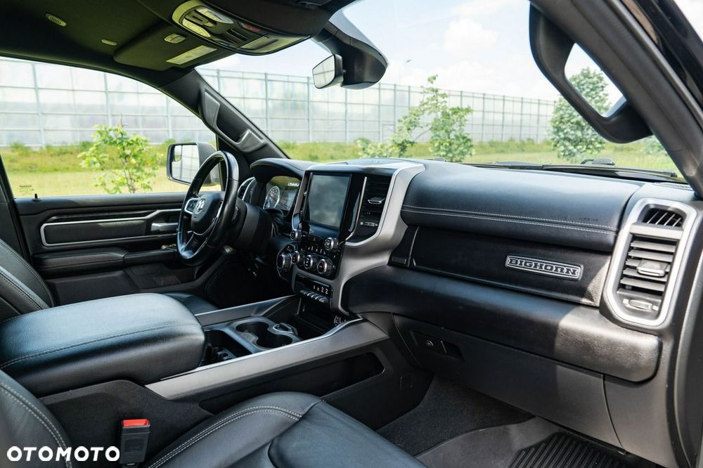 RAM 1500 - 21