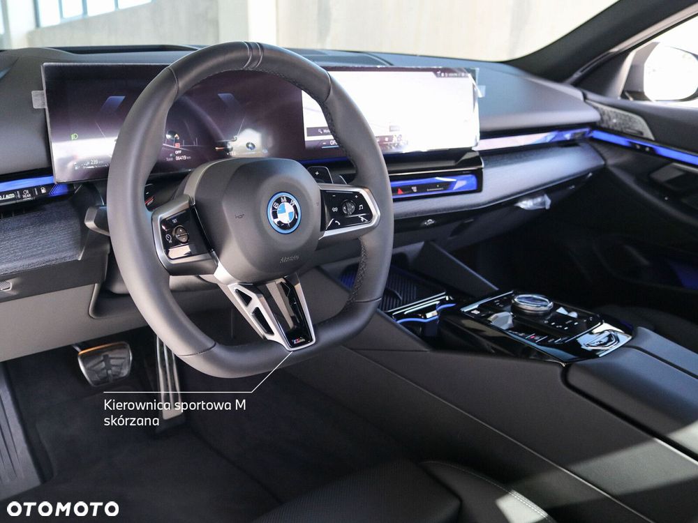BMW Seria 5 550e xDrive PHEV M Sport - 24