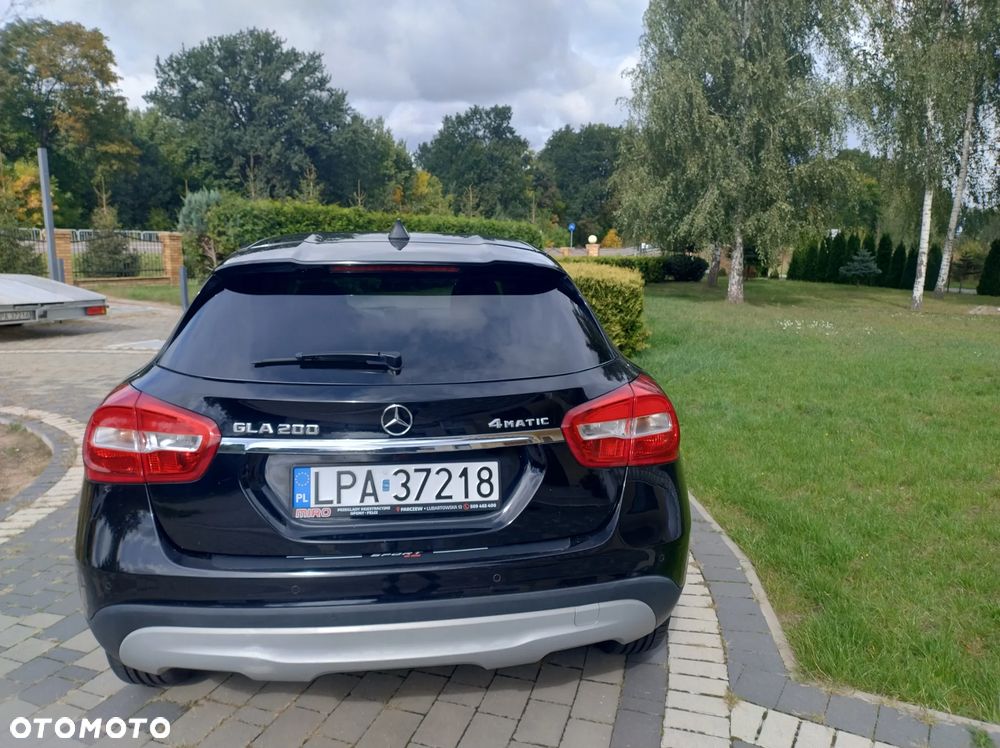 Mercedes-Benz GLA 200 d 4Matic 7G-DCT Style - 8
