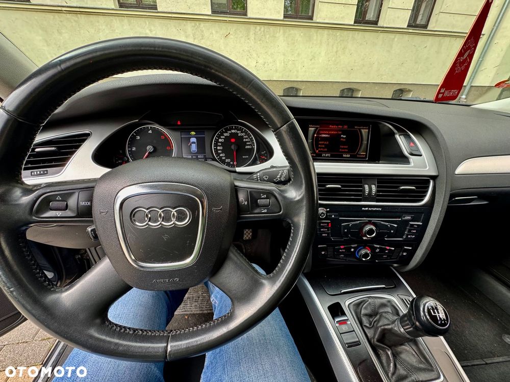Audi A4 Avant 2.0 TDI - 8
