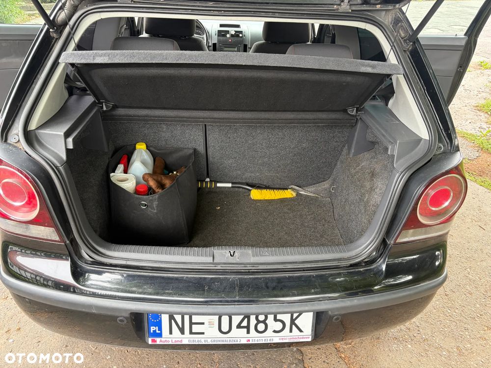 Volkswagen Polo 1.4 16V Comfortline - 10