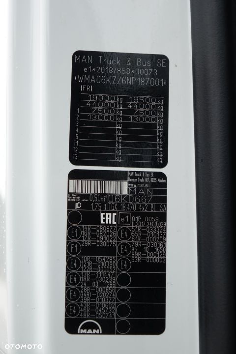 MAN TGX 18.470 4x2 BL SA / STANDARD / AUTOMAT / EURO 6 / RETARDER / LODÓWKA / 2 ZBIORNIKI / NAVI - 31