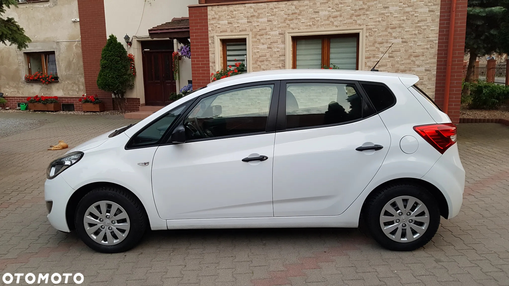 Hyundai ix20 1.4 Comfort - 14