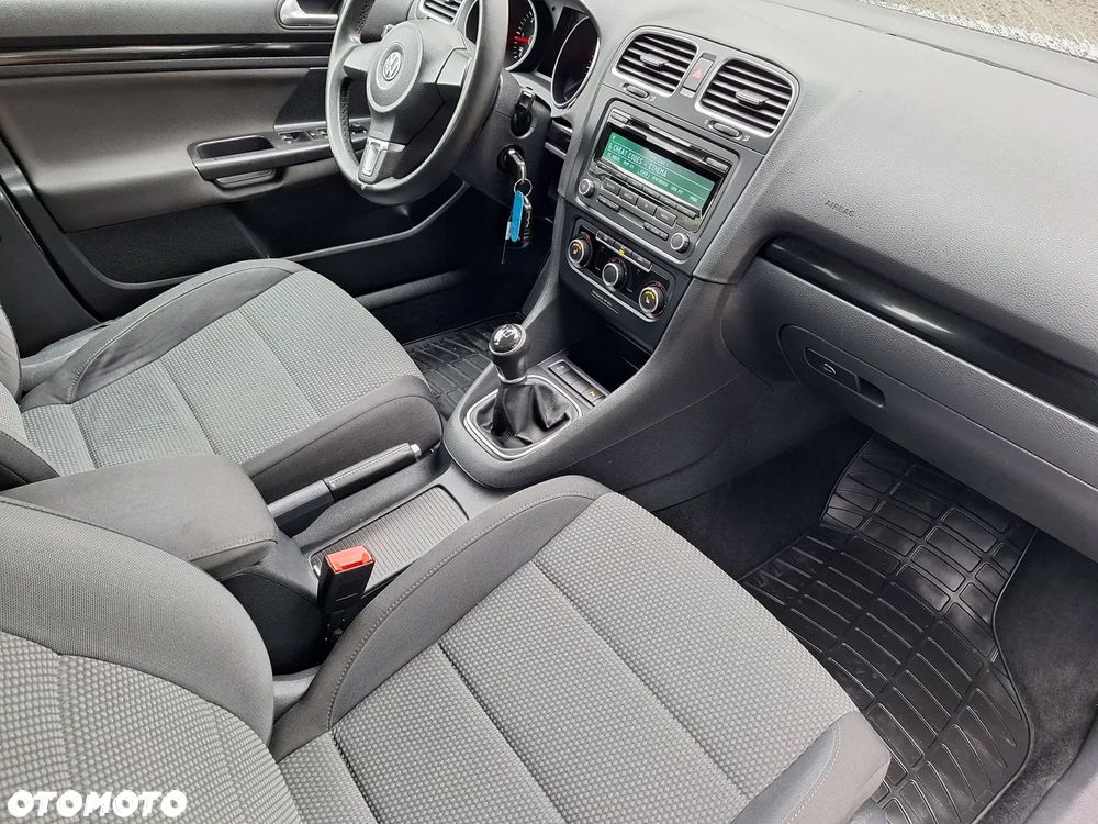 Volkswagen Golf VI 1.6 TDI Comfortline - 9