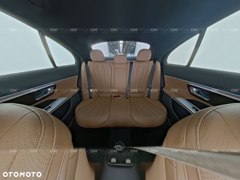 Mercedes-Benz Klasa E 300 de PHEV 4-Matic AMG 9G-Tronic - 10