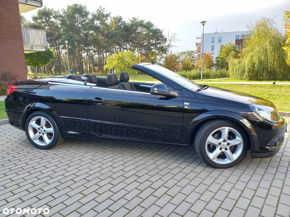 Opel Astra 1.8 Edition 111 Jahre - 4