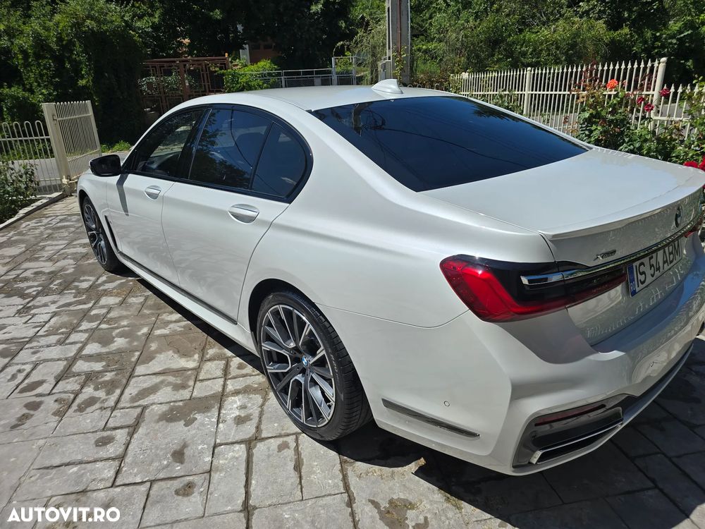 BMW Seria 7 750i xDrive - 7