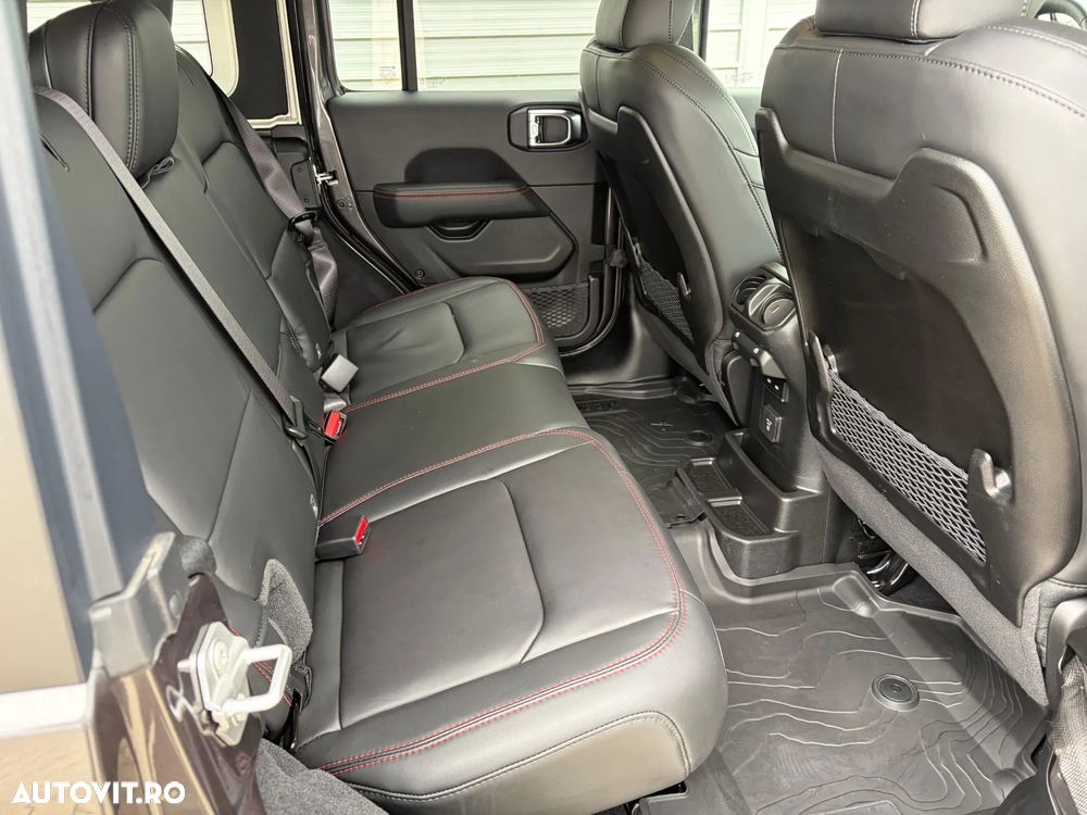 Jeep Wrangler 2.0 AT8 4WD Rubicon - 9