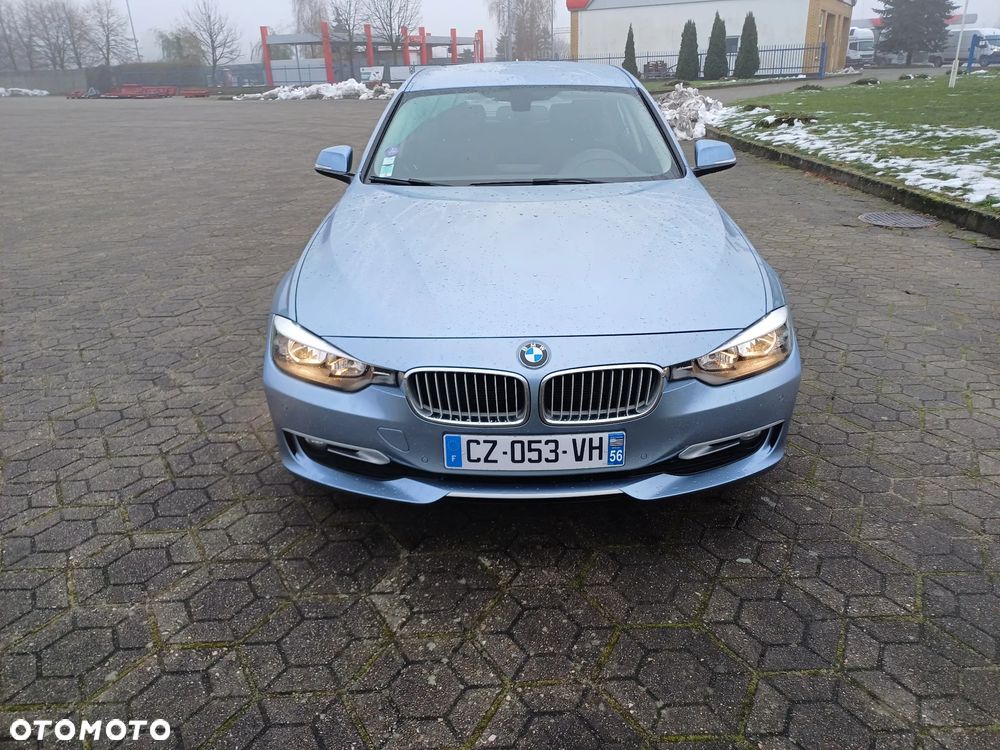 BMW Seria 3 316i Luxury Line - 1