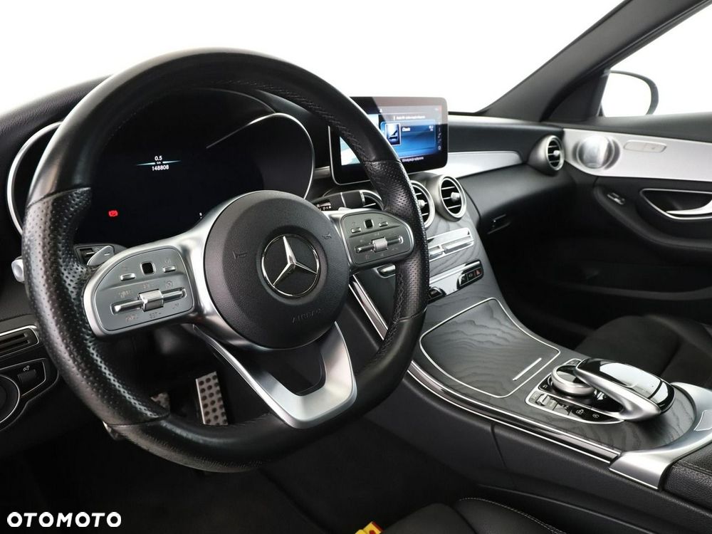Mercedes-Benz Klasa C 200 4Matic 9G-TRONIC AMG Line - 15