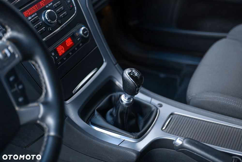 Ford Mondeo 2.0 TDCi Titanium - 14