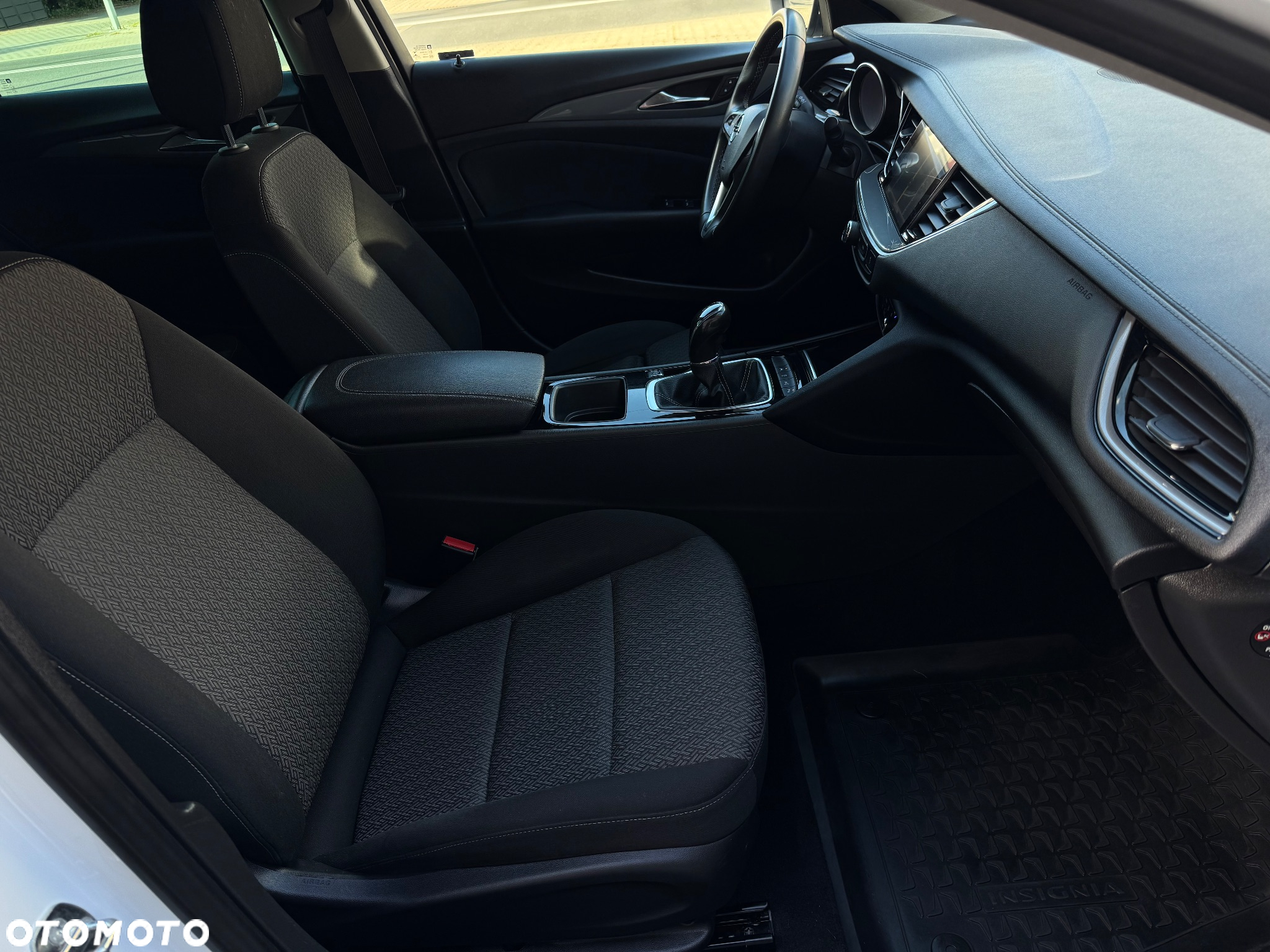 Opel Insignia 2.0 CDTI Exclusive S&S - 17