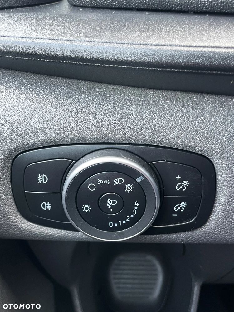 Ford Transit Custom - 11