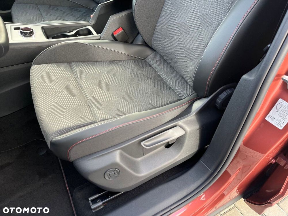 Volkswagen Tiguan - 12