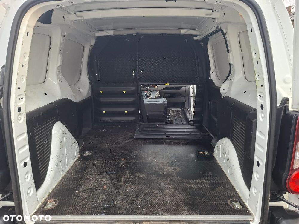 Peugeot Partner - 10