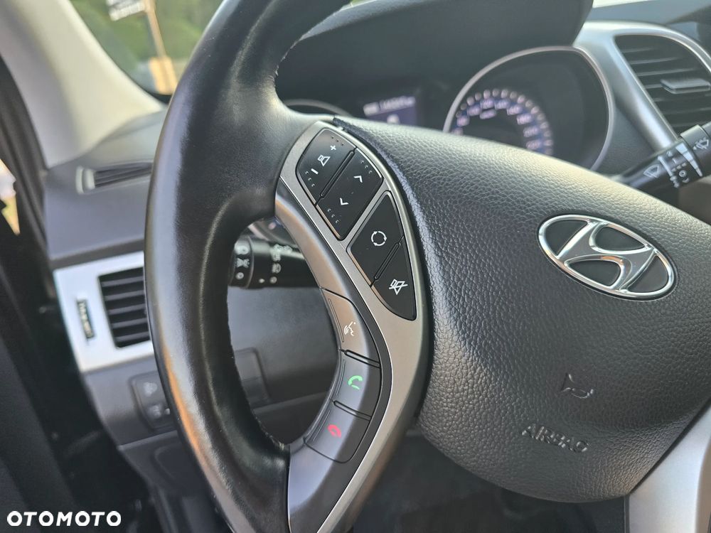 Hyundai i30 blue 1.4 Passion - 31
