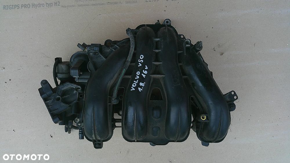 VOLVO V50 1.8 16V KOLEKTOR SSACY