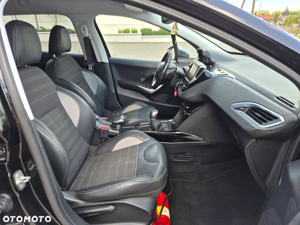 Peugeot 2008 - 14