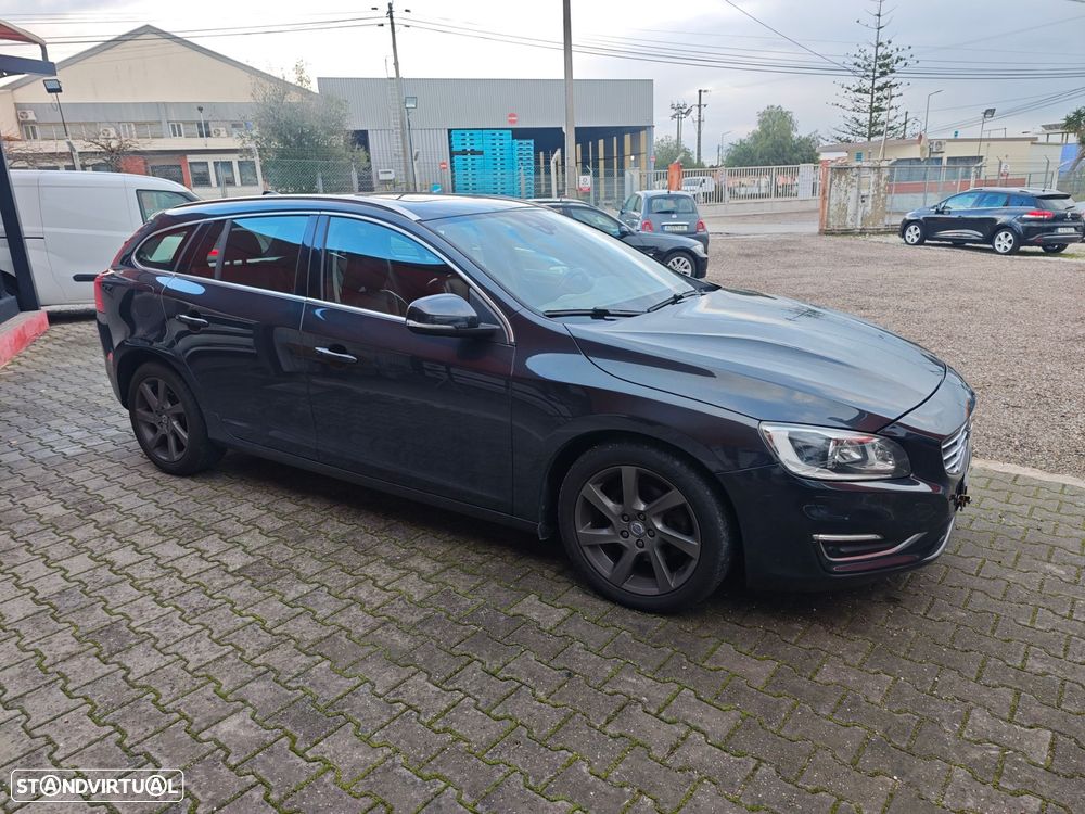 Volvo V60 2.0 D4 Summum Geartronic - 8