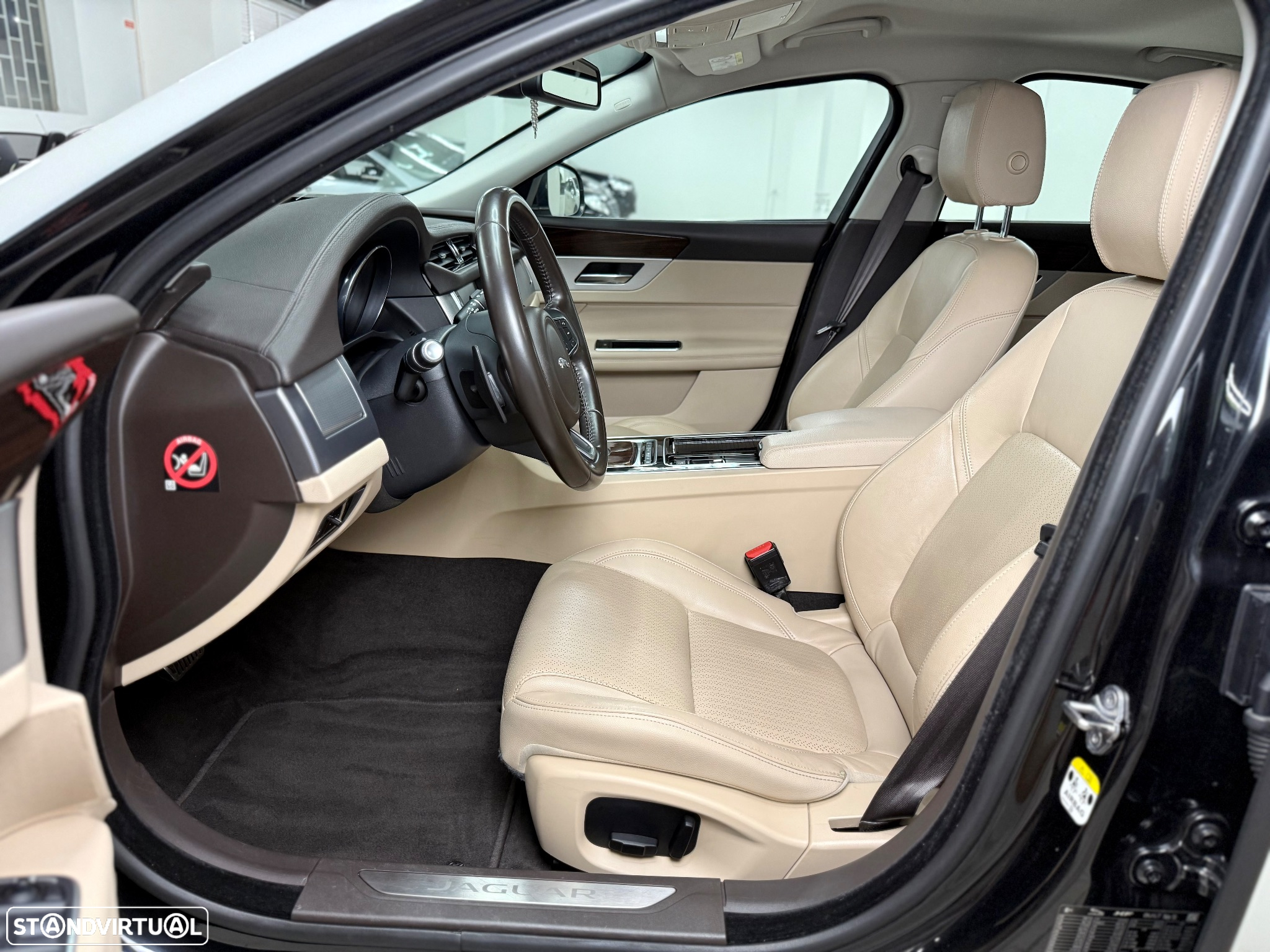 Jaguar XF 2.0 D Prestige Aut. - 14