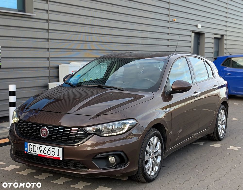 Fiat Tipo 1.4 16v Lounge EU6d - 9