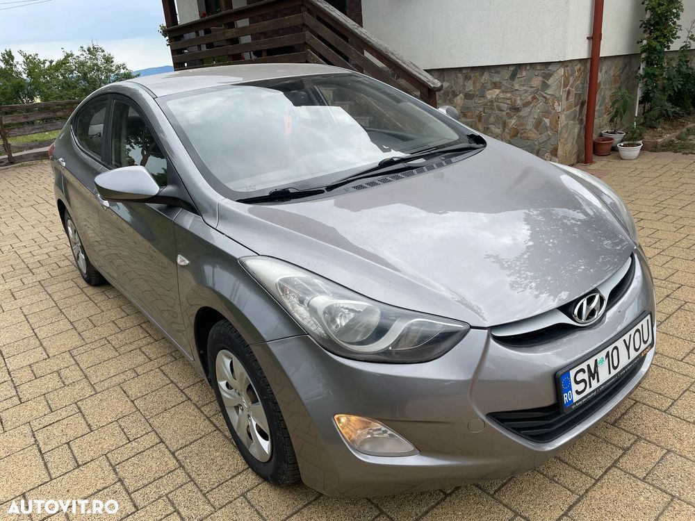 Hyundai Elantra 1.6 MPi - 3