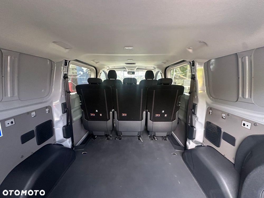 Volkswagen Transporter Kombi N1 - 26