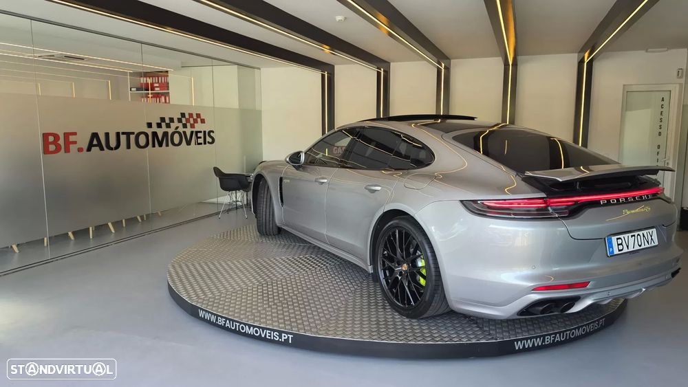 Porsche Panamera 4S E-Hybrid - 4