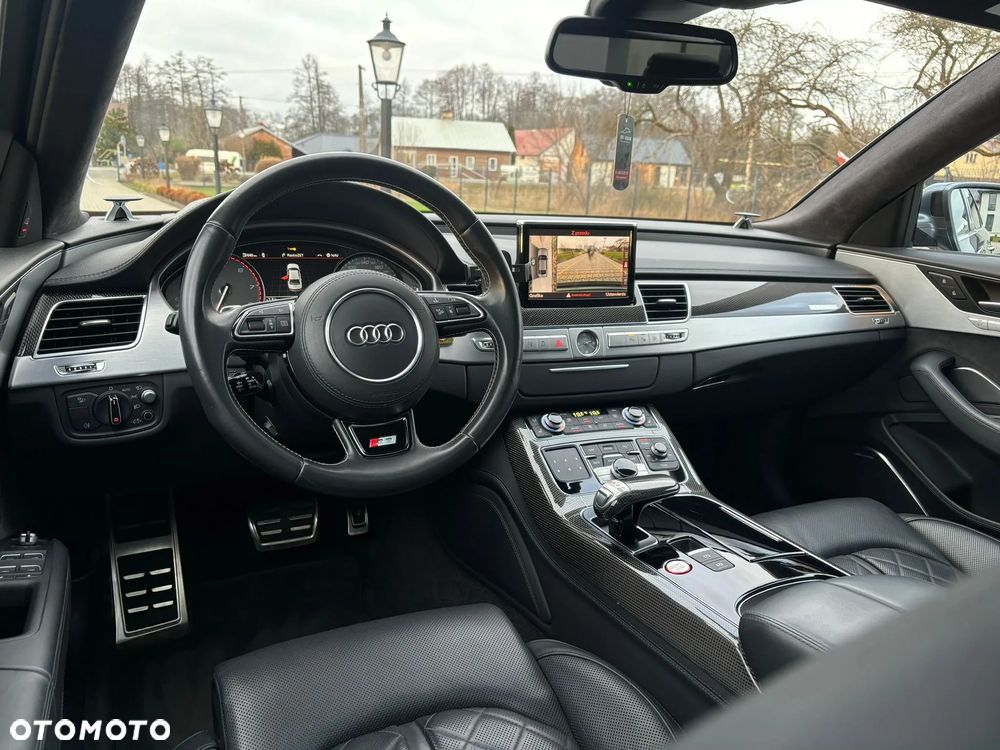 Audi S8 - 15