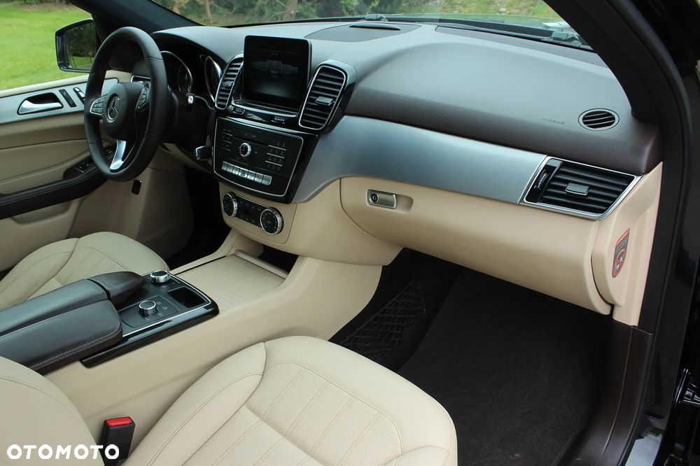 Mercedes-Benz GLE 250 d 4-Matic - 27