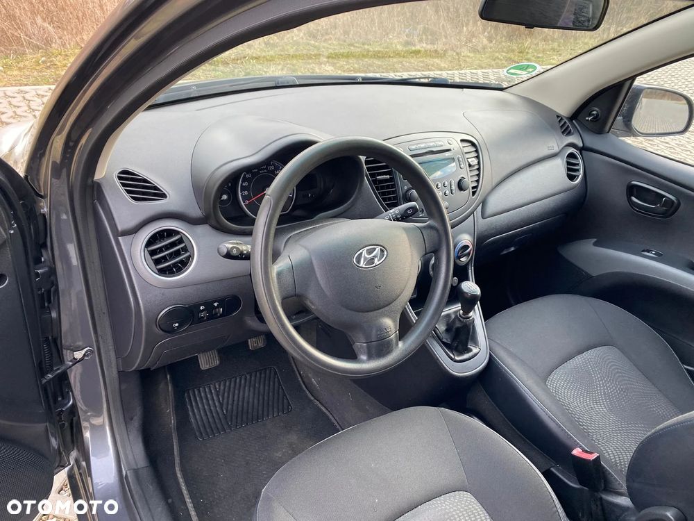 Hyundai i10 1.1 Edition 20 - 25